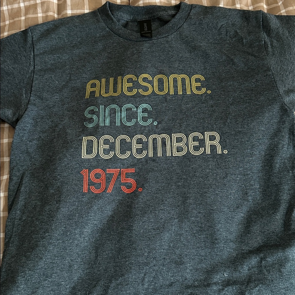 Awesome since 1975 T-Shirt. 50th birthday gift. Unisex Youth Medium.